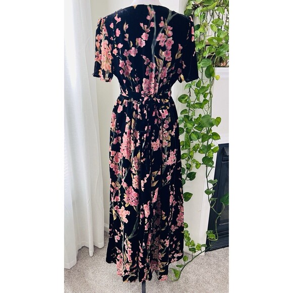 Gorgeous Simplee Black & Pink Floral Long Flowy Maxi Dress - Size Small - Picture 7 of 10